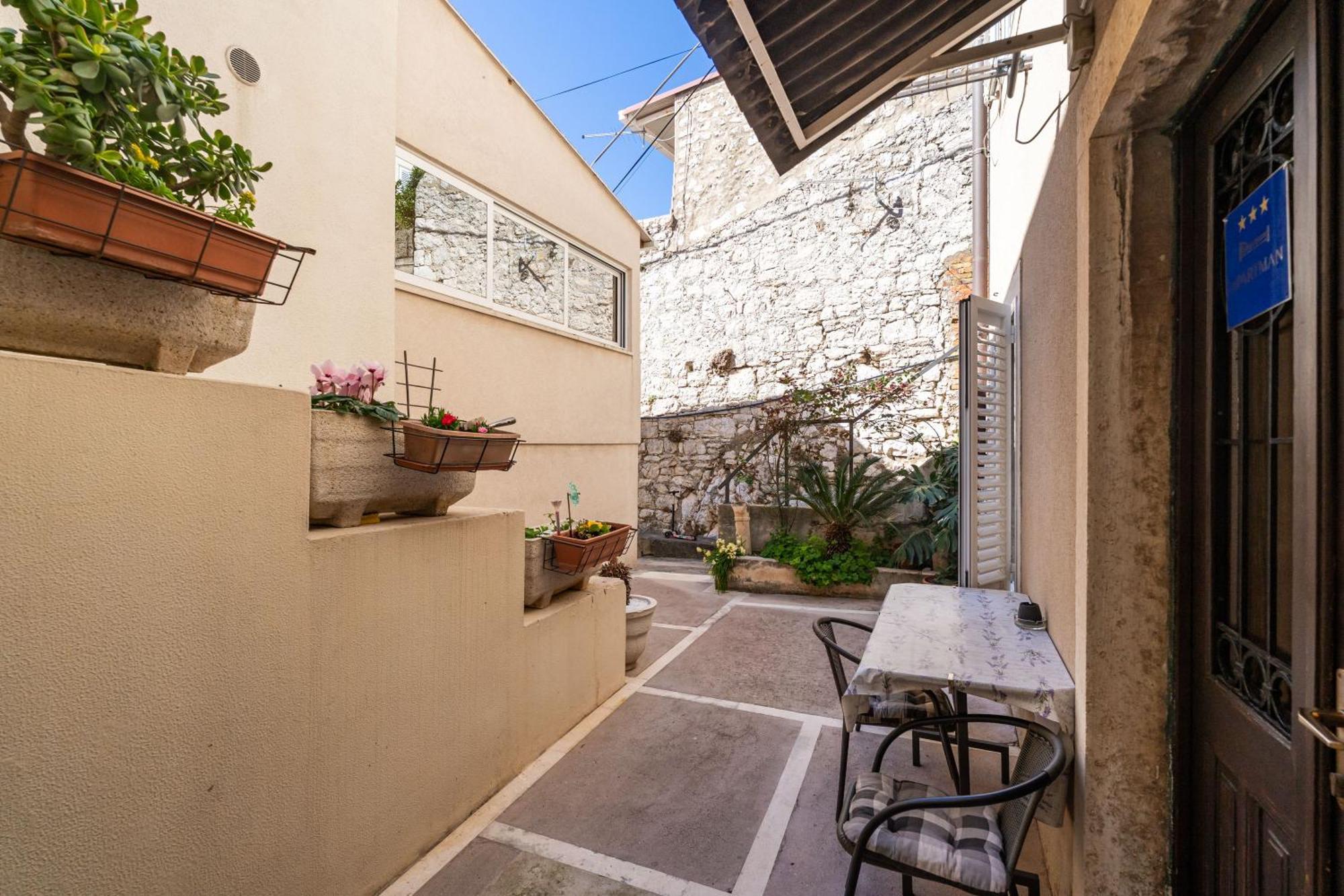Apartment Family Tokic Дубровник Екстериор снимка