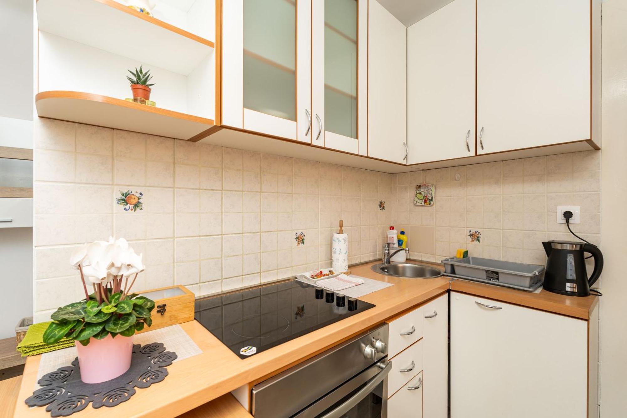 Apartment Family Tokic Дубровник Екстериор снимка